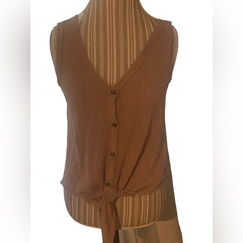 Sienna Sky size small top excellent can drink cute style see pics - Picture 1 of 2